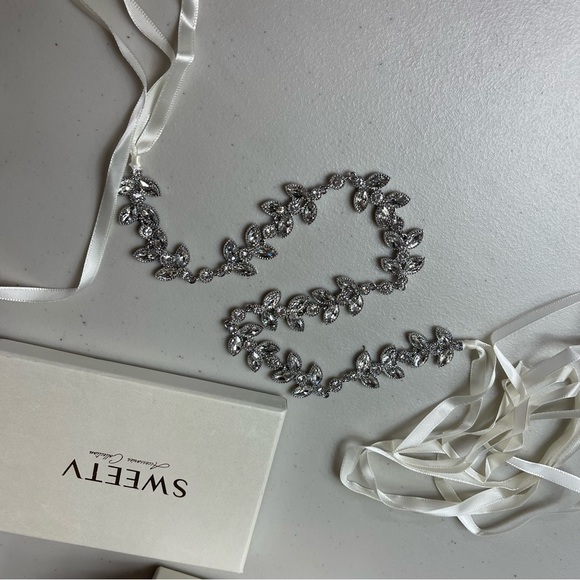 NWT SweetV Chrystal Bridal Belt - Picture 6 of 14